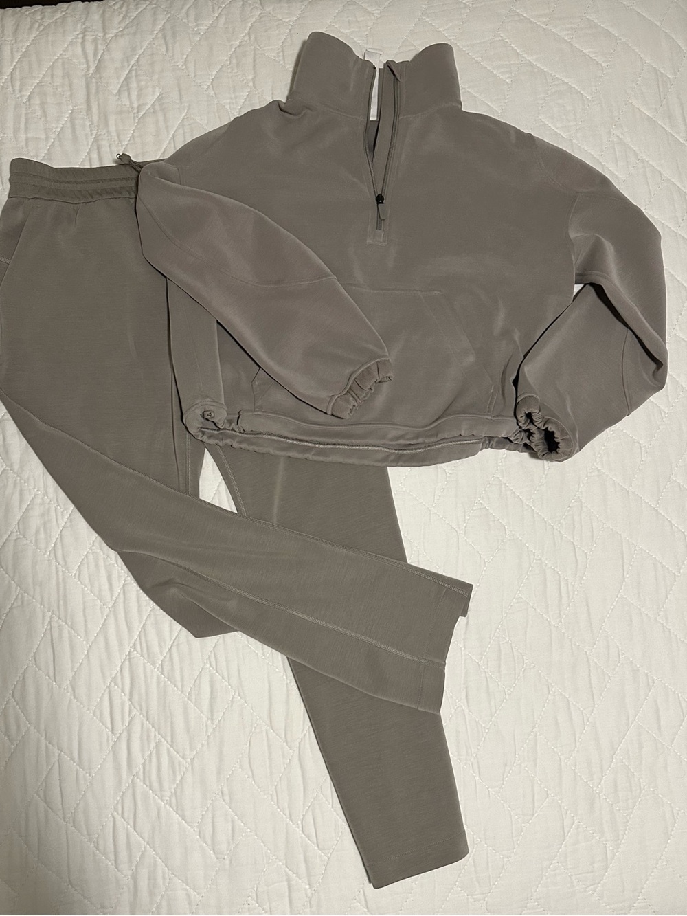Lululemon Athletica Softstreme Set in Warm Ash Grey